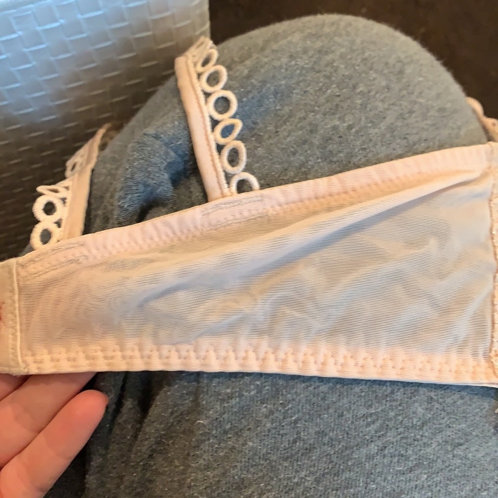 Lace bra - Picture 6 of 9